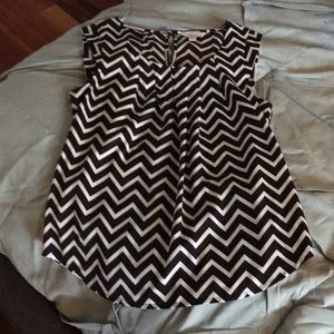 Short sleeve top